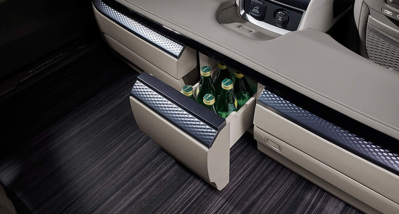 2025년 기아 카니발 하이브리드 다양한 옵션