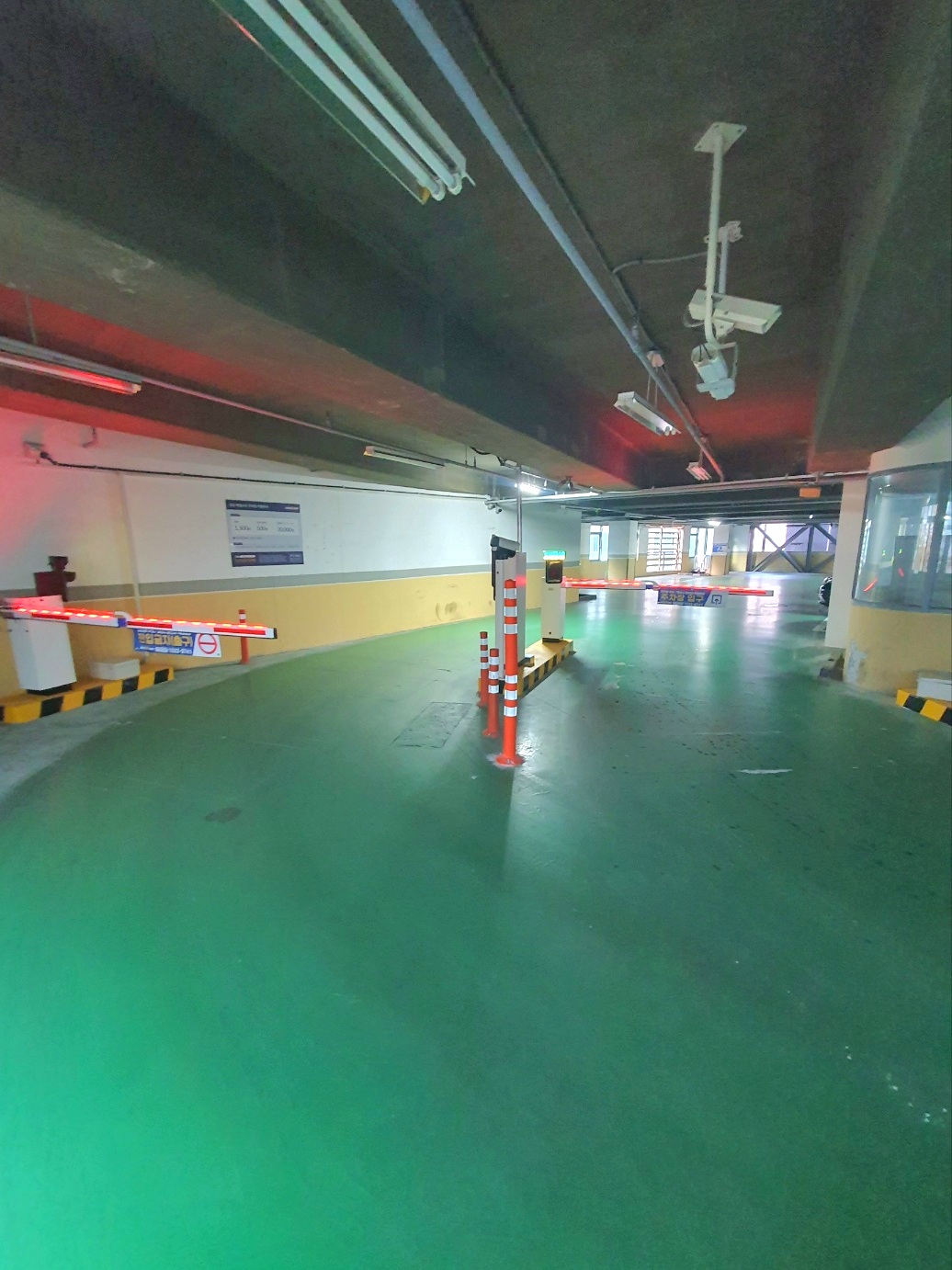 래일스타-주차장의-많은-이용-바랍니다.