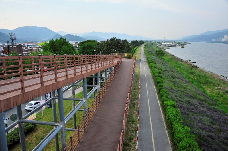 대명화명대교에서 바라본 김해 강변로