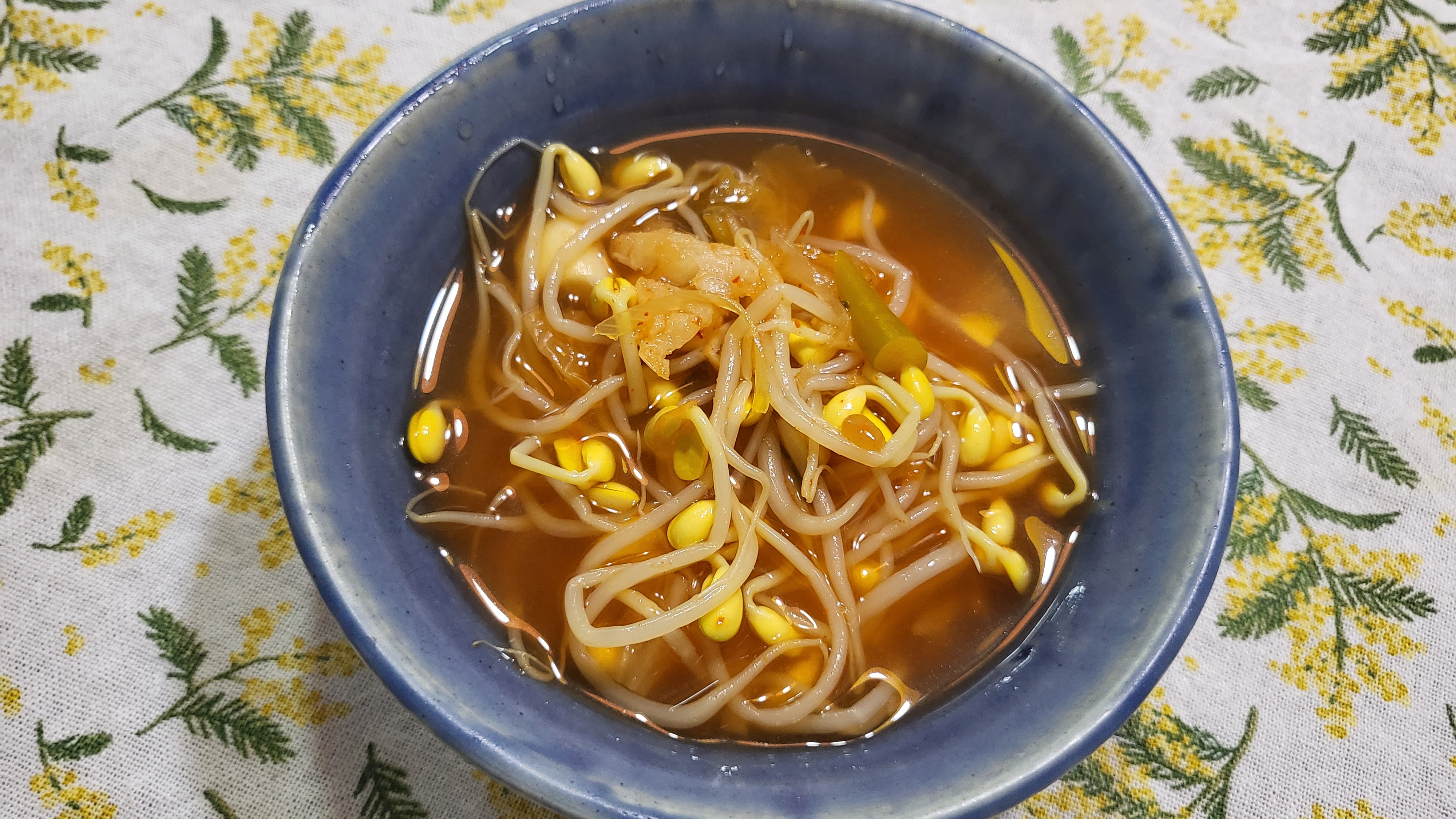김치 콩나물국