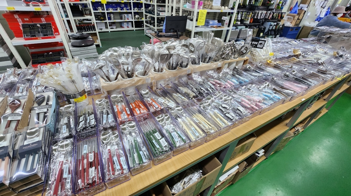 모드니분당 에르메스 아스띠에드빌라트 까롱 그릇 구경 사진 26