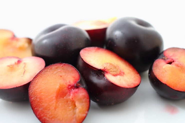 돌체토 와인의 주요 향 중 하나인 서양 자두