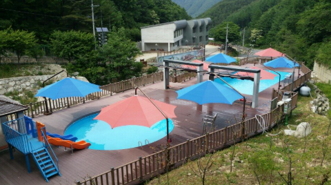 수도산 자연휴양림 수영장