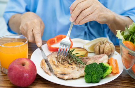 췌장암에 걸린 최 할아버지의 식사