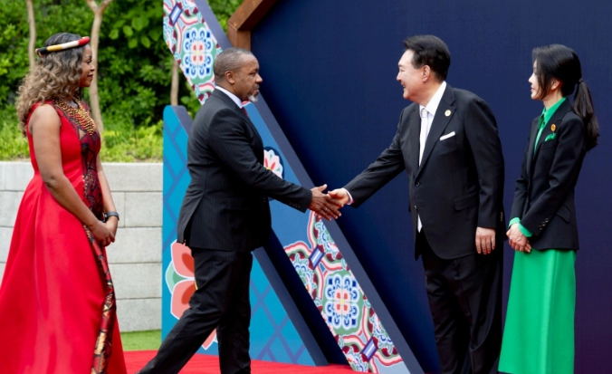 말라위 부통령 군용기 추락 사망 이유 배경