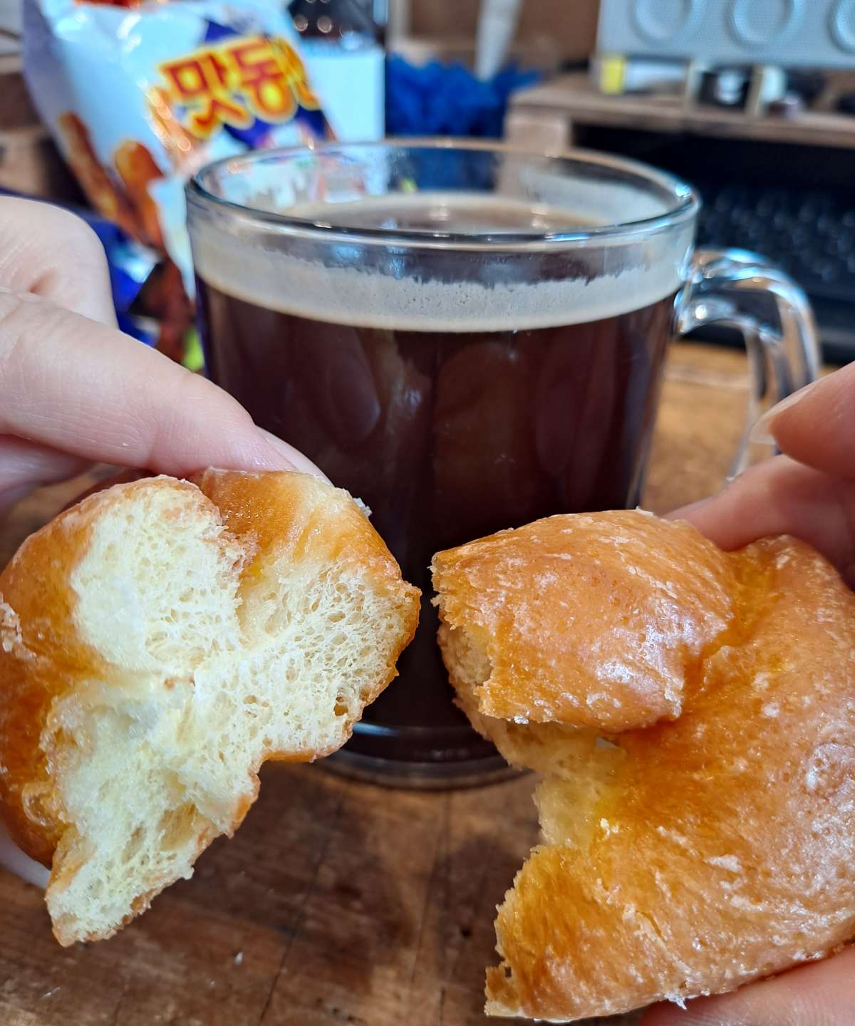 도넛과 아메리카노