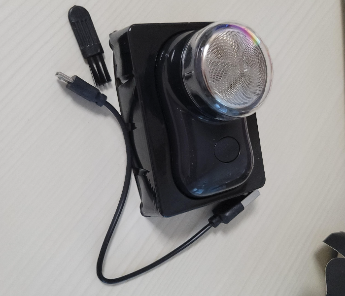 미라클다인 전기면도기 구성