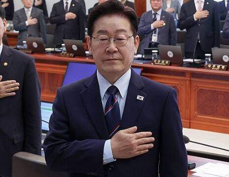 이 대통령 스승의날 메시지 분석과 교원단체 보이콧 사태의 본질: 교육 현장의 갈등과 과제