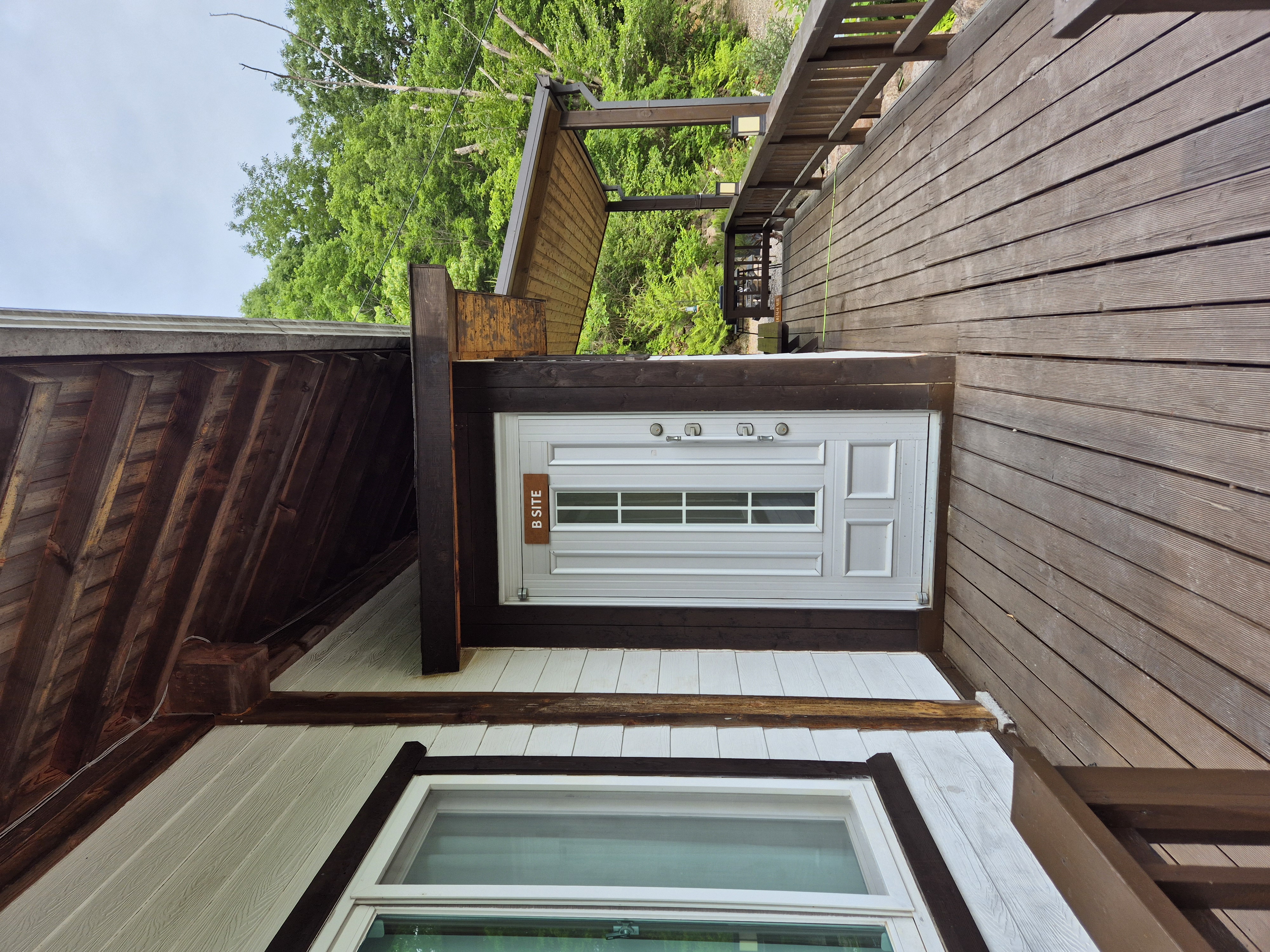 라이온네이처 빌리지 숙소 B시트 별채 입구