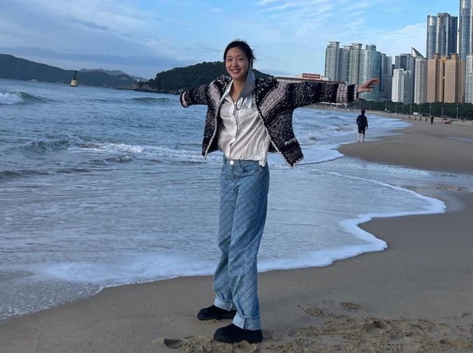 김고은 사복