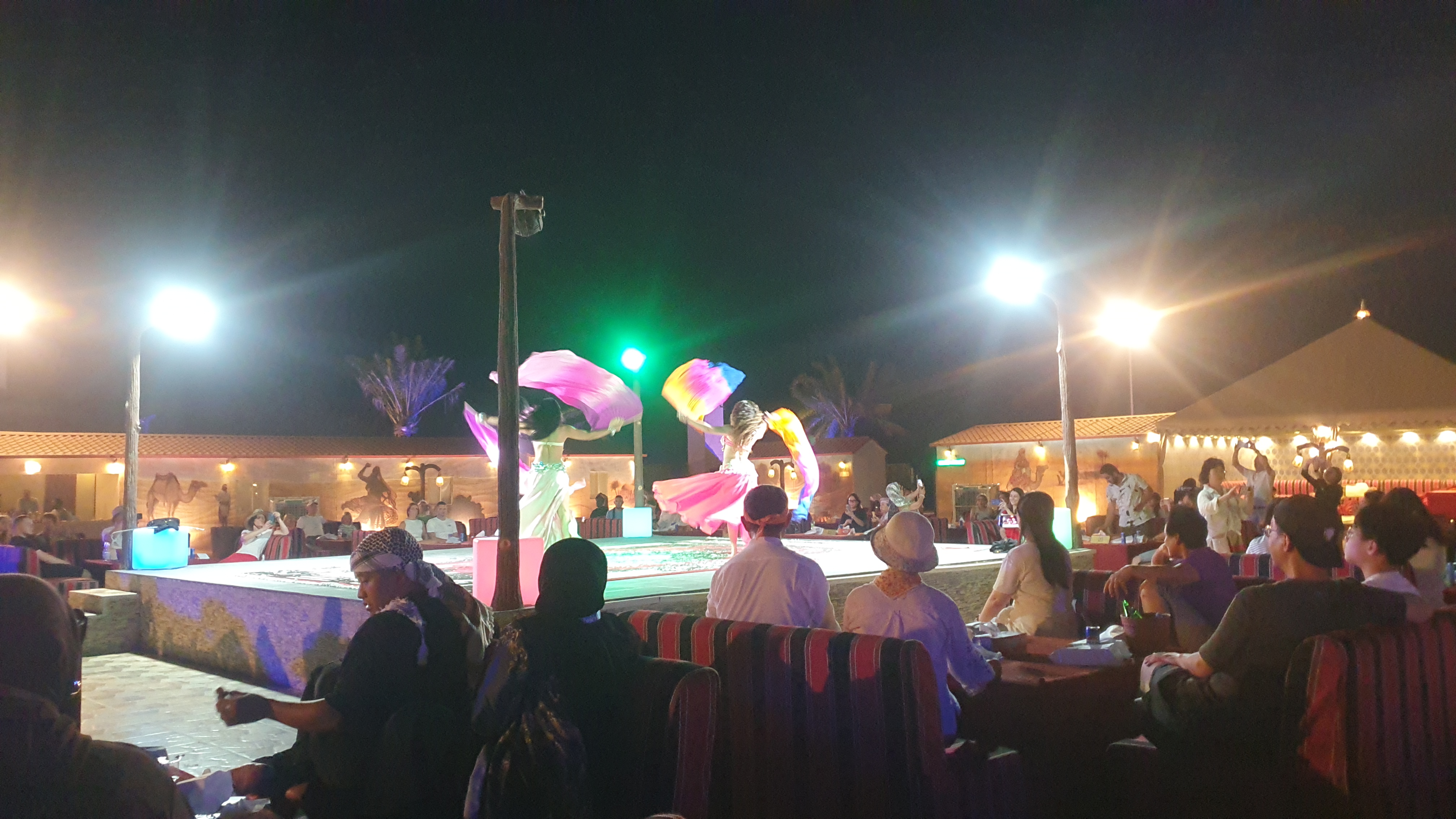 두바이 사막투어 복장 낙타 헤나 체험 노랑풍선 가이드 동행 BBQ