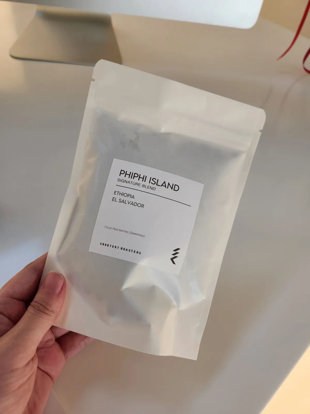 서울-근교-데이트-장소-추천-일산-성석동-숏컷로스터스-대형-카페-네이버-리뷰-이벤트-원두-증정-100g