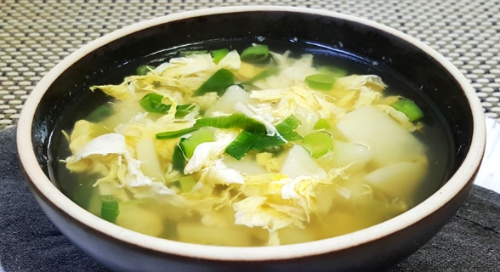 한국의 감자 요리 감잣국