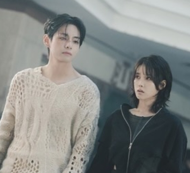 아이유LOVEWINSAL 가사 노래 등장에 나오는 뮤비 해석 비하인드