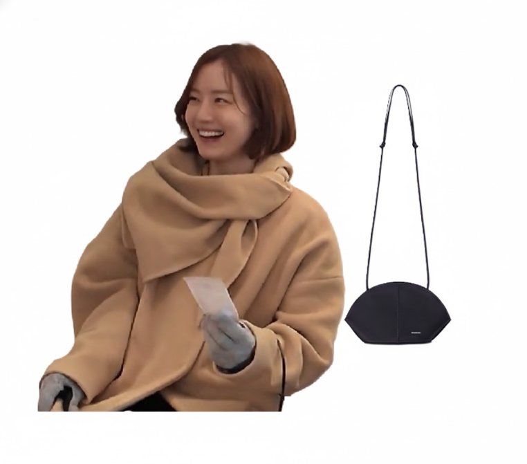 틈만나면 문채원 머플러 코트 &amp; 가방 정보 (39회)