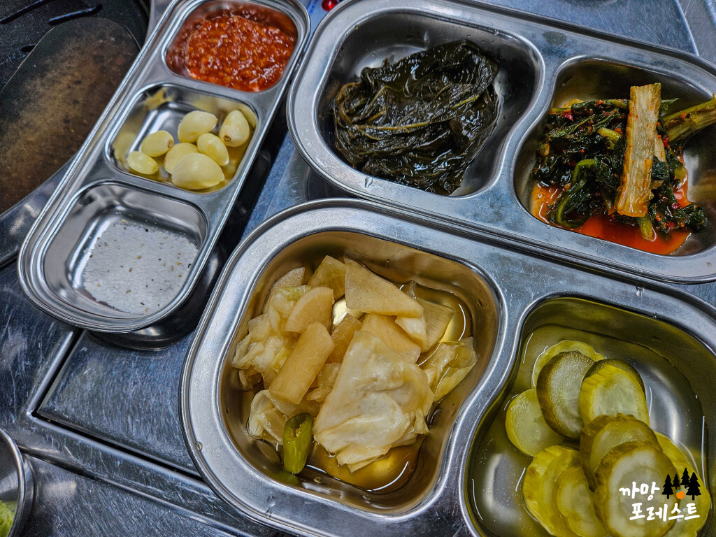 홍대장 소고기집 밑반찬