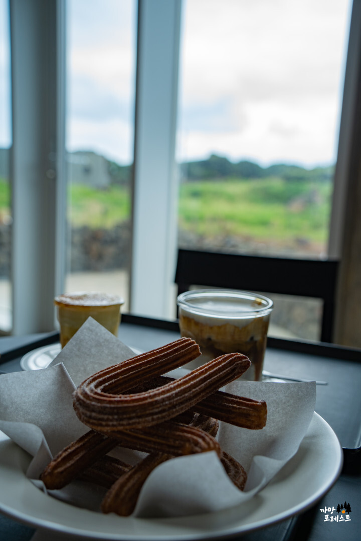 꼬스뗀뇨 츄러스