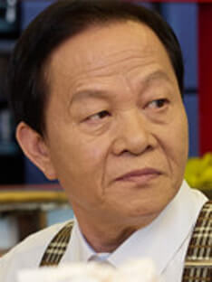 신사장 프로젝트의 메인 조연 권철봉 역의 우현 배우입니다.