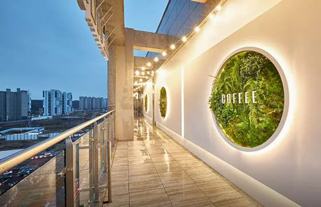 더스윙 블랙 검단SKY점 & 카페