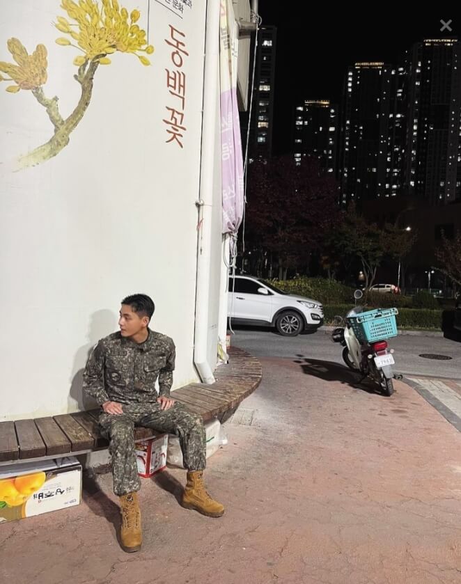 BTS 뷔, 군대에서 벌크업? 근황 사진에 팬들 심쿵!