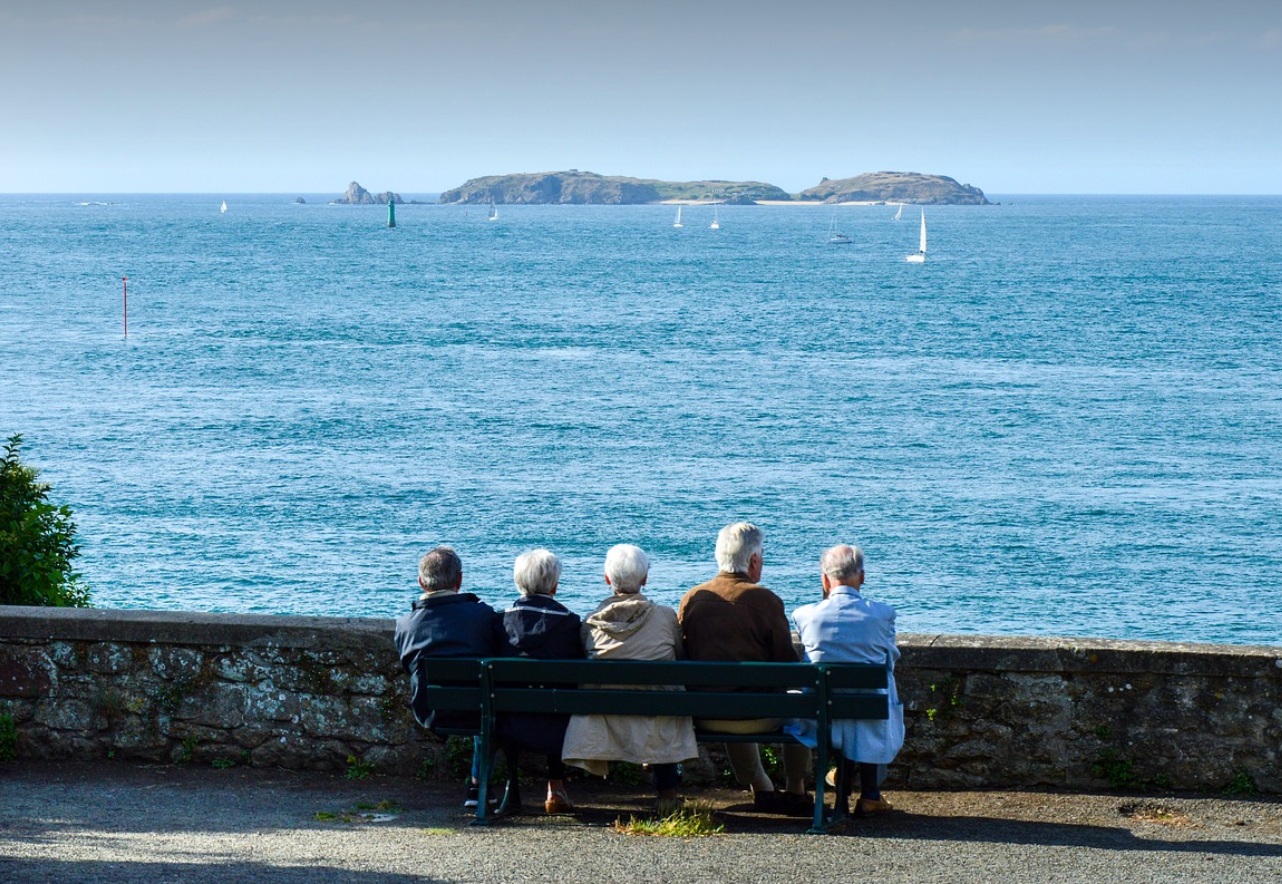 노인 기준 연령 상향, 60~70대 노년층의 새로운 변화
