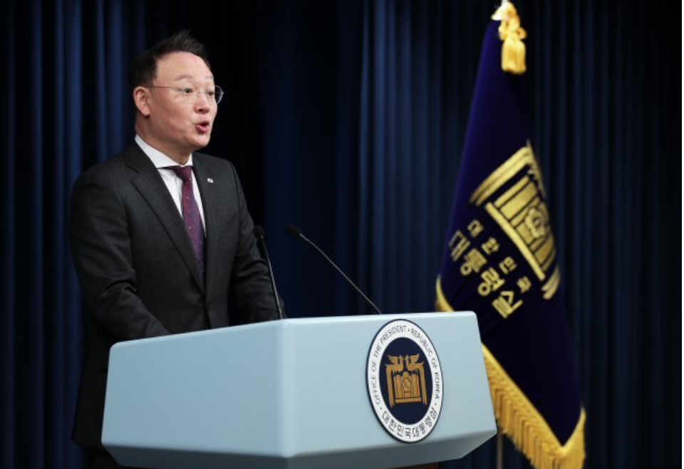 2023.근로시간제도개편.윤석열대통령.주60시간이상은 무리.보완하라.드러난엇박자