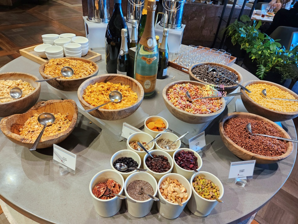 제주신화월드 메리어트 리조트 조식 스카이 온 파이브 다이닝 조식 후기