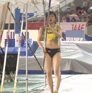 미녀 장대높이뛰기 선수