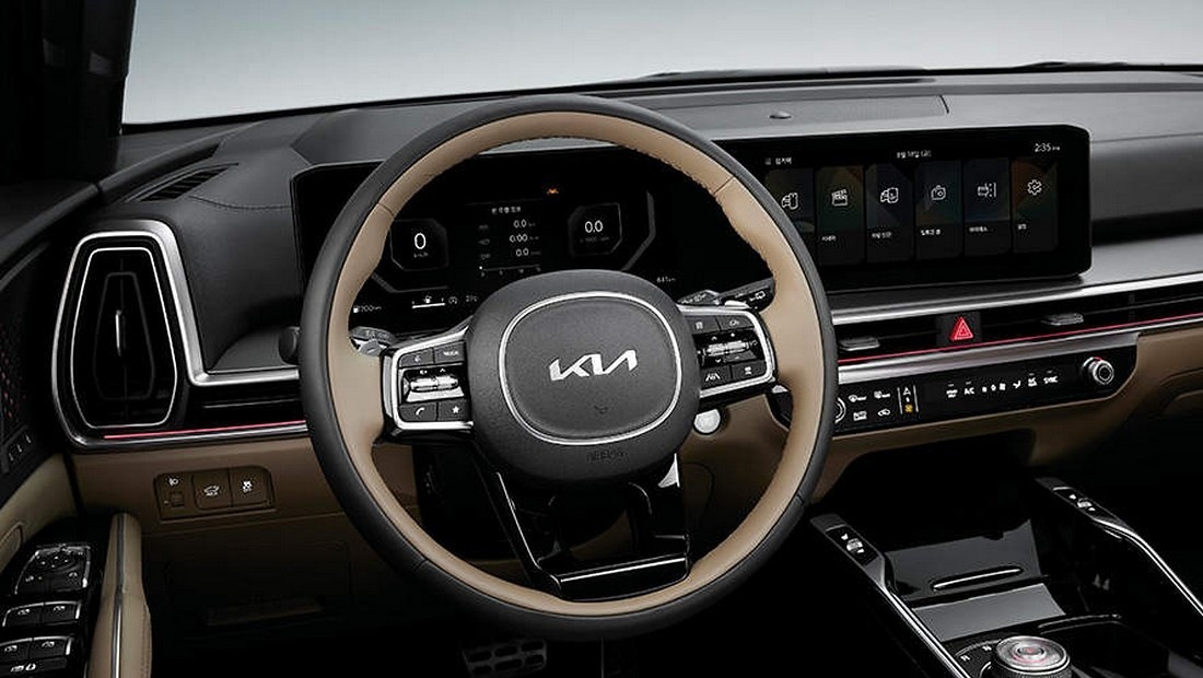 2024년형 쏘렌토 운전석 사진 출처 다음자동차