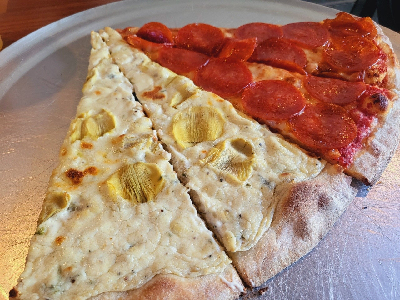 이태원 분위기 맛집 "매덕스 피자" 데이트 코스 미국식 조각 피자