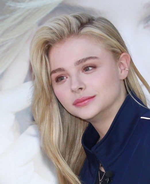 클로이 모레츠 동성결혼 소식｜케이트 해리슨과의 러브스토리와 웨딩 현장 공개 관련 사진