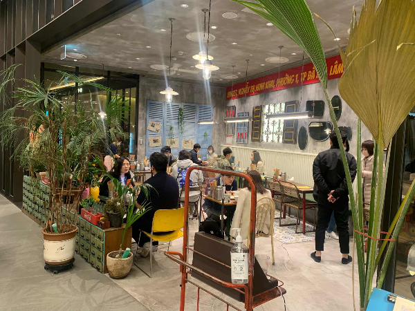 더현대-효뜨-에스콰이어