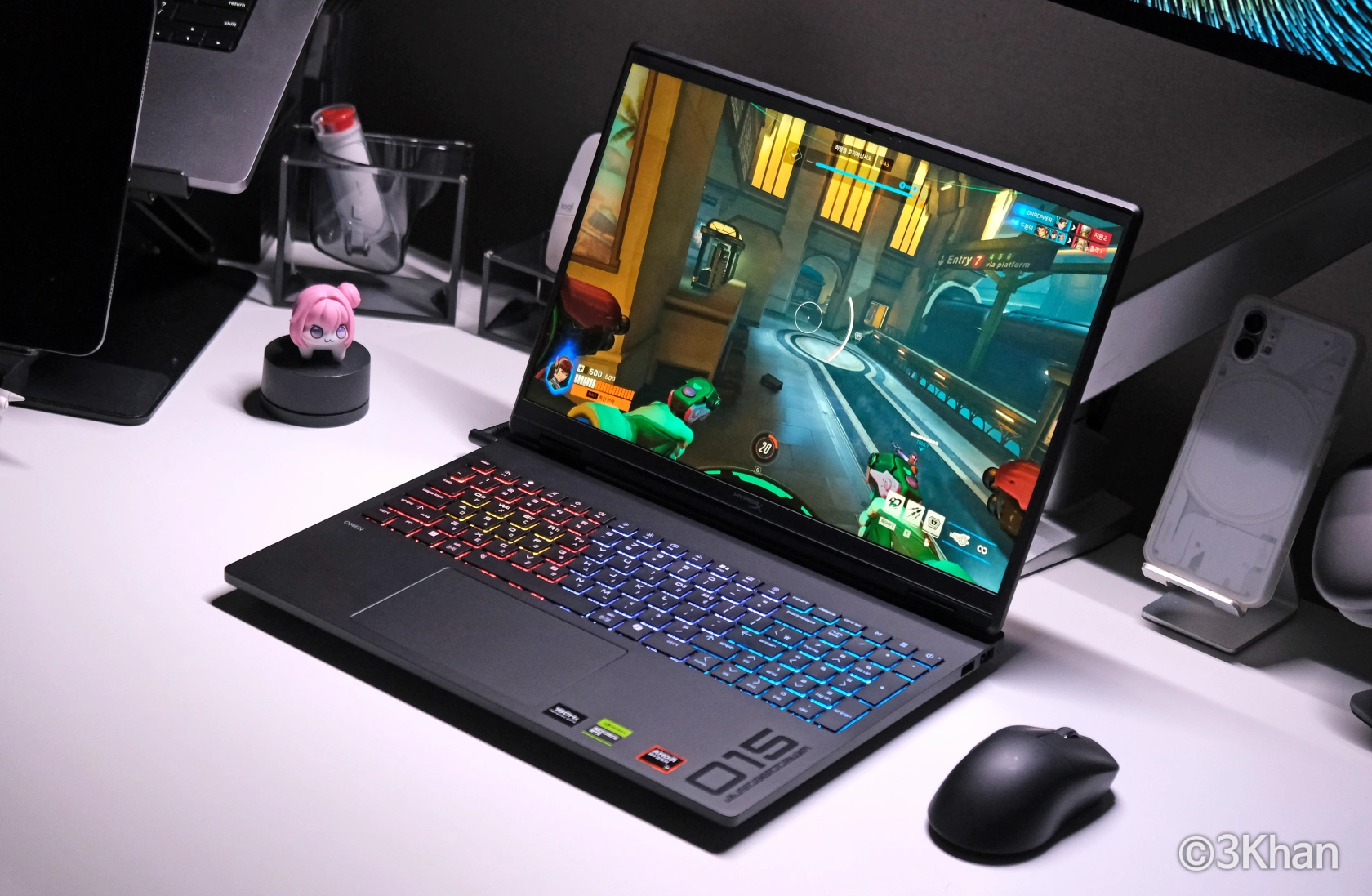 HP HyperX OMEN 15 RTX 5060 오버워치 2 WQXGA 최상 옵션 게임 플레이 화면