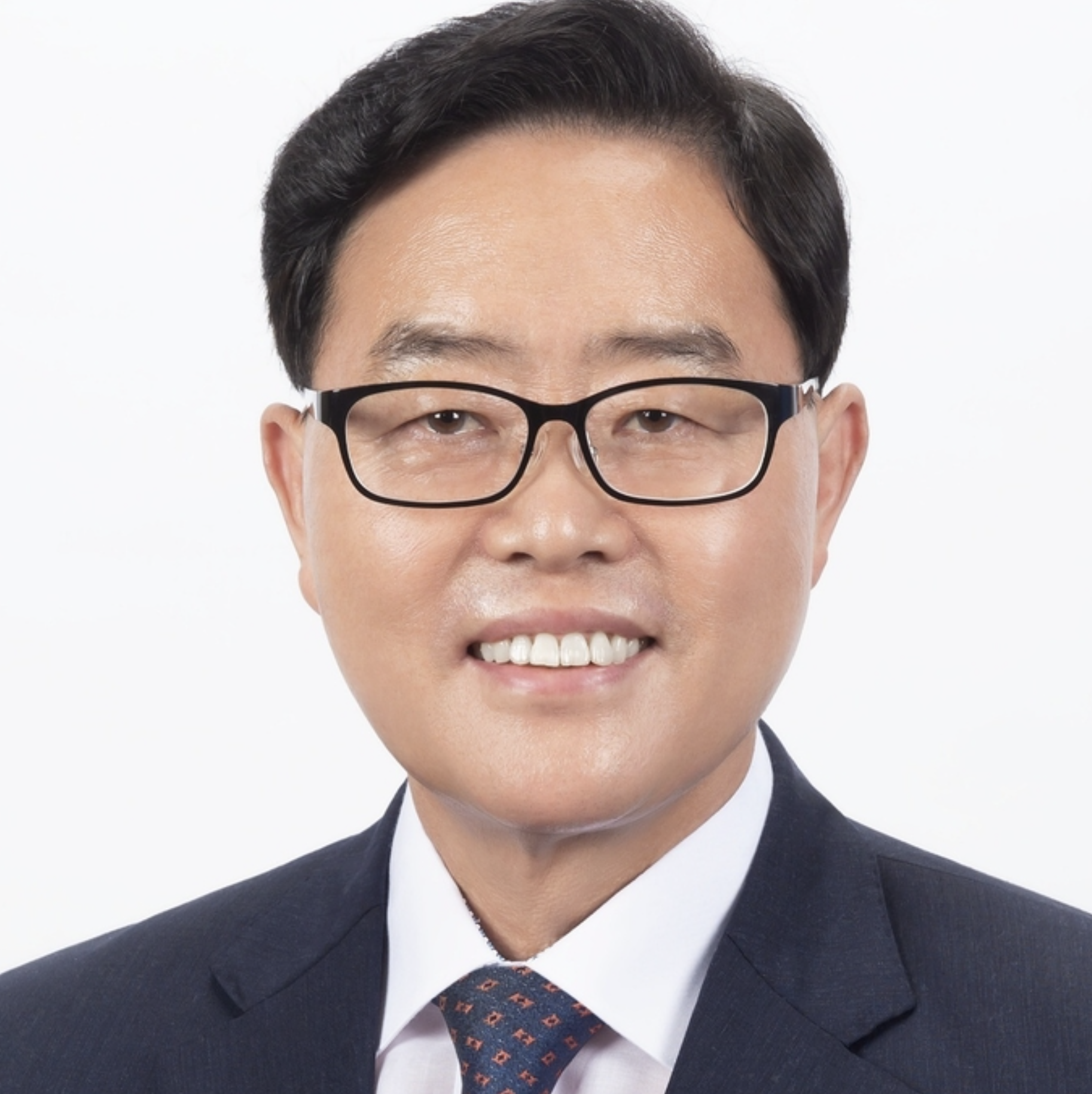 강수현 프로필