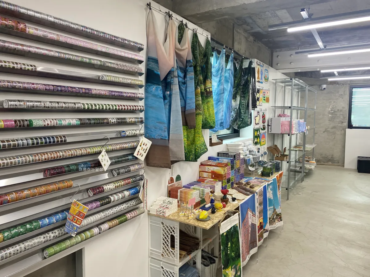 수원-행궁동-데이트-코스-구경하기-좋은-대형-소품샵-비옥-행궁점