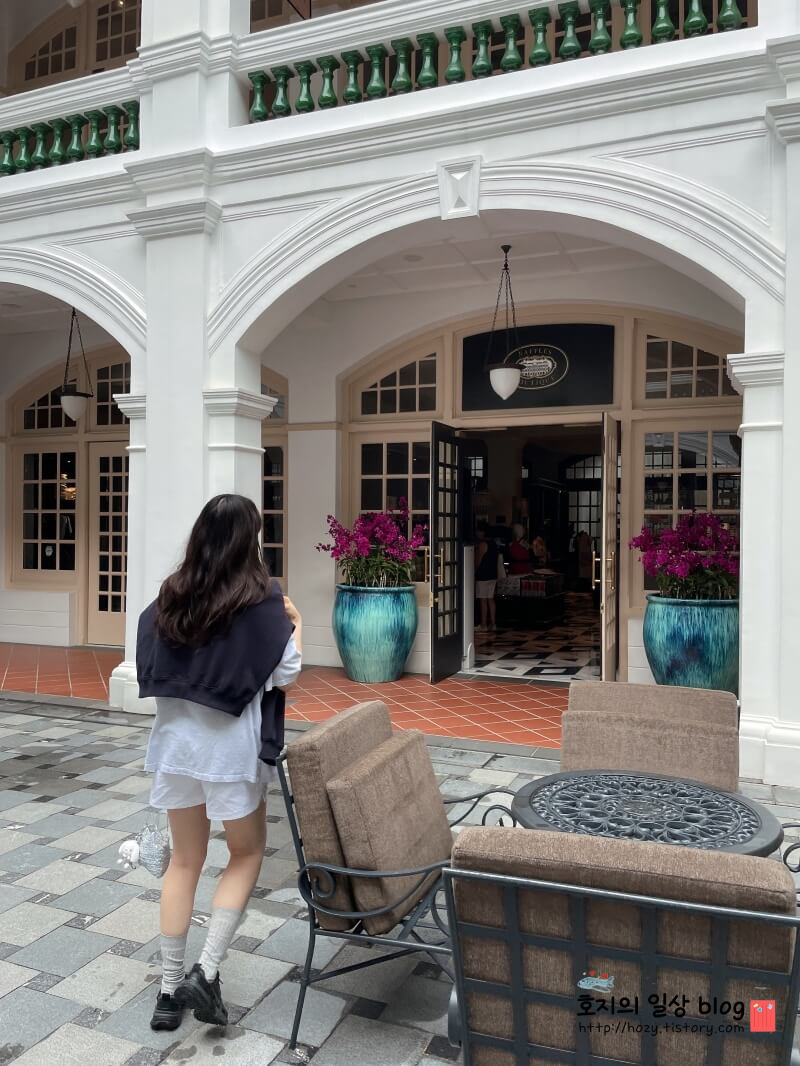 헤이그 하프집업 맨투맨 네이비 착용모습3