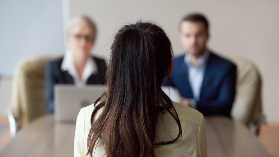 면접 볼 때 면접관에게 절대 하면 안 되는 말