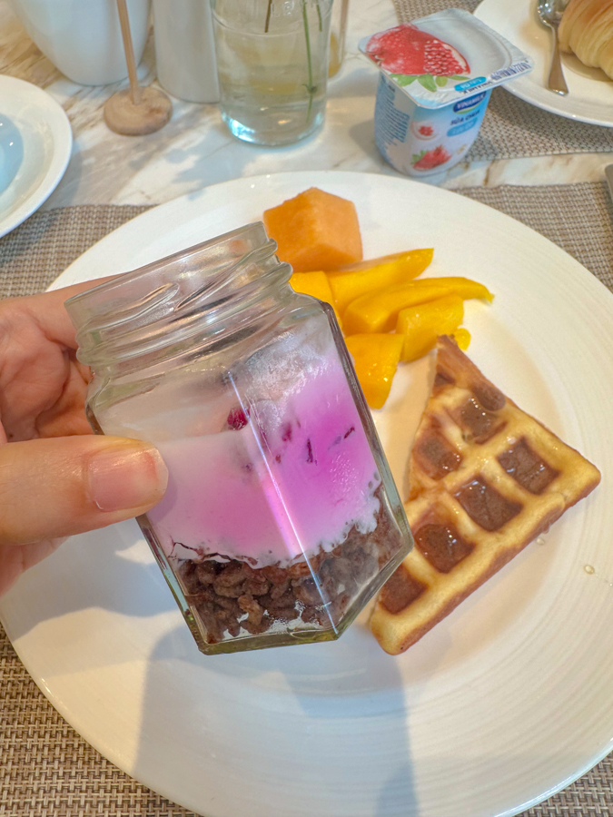 다낭 쉐라톤 그랜드 리조트의 TABLE 88 조식당