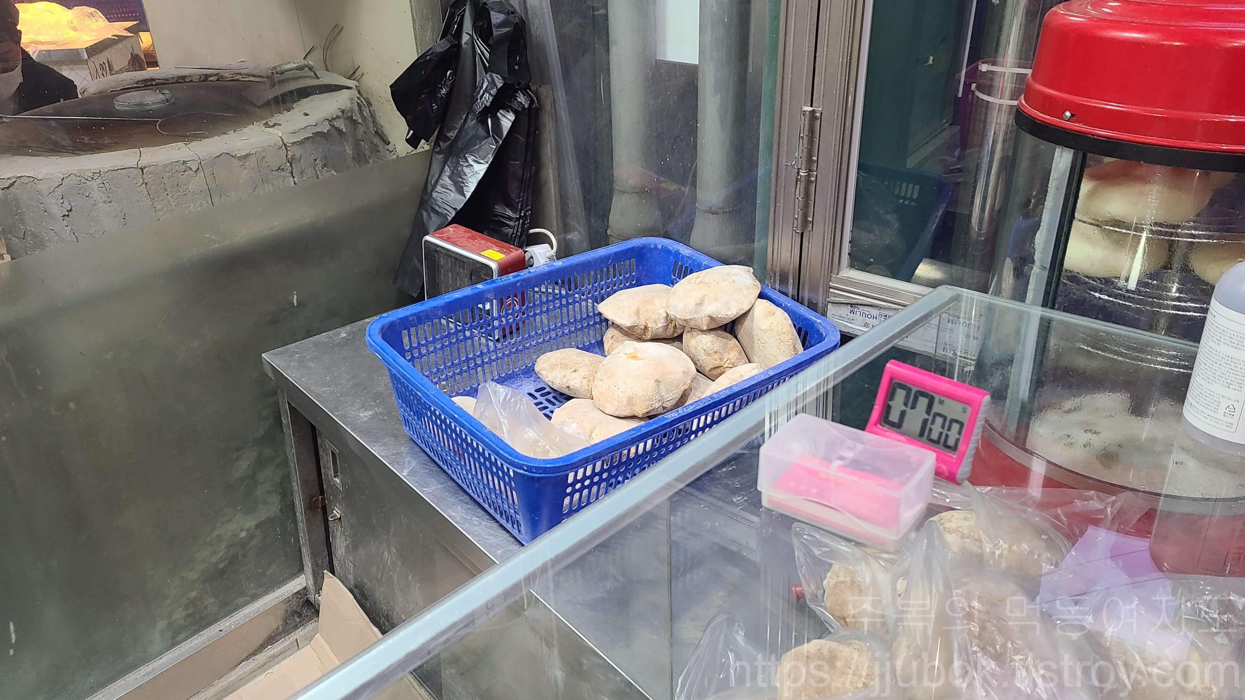 산동만두-공갈빵-식히는-시간