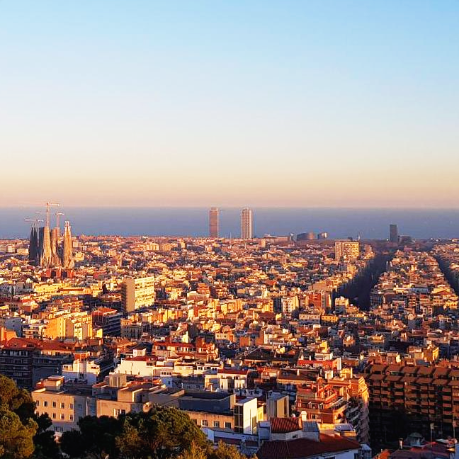 스페인 구엘 공원에서 본 바르셀로나