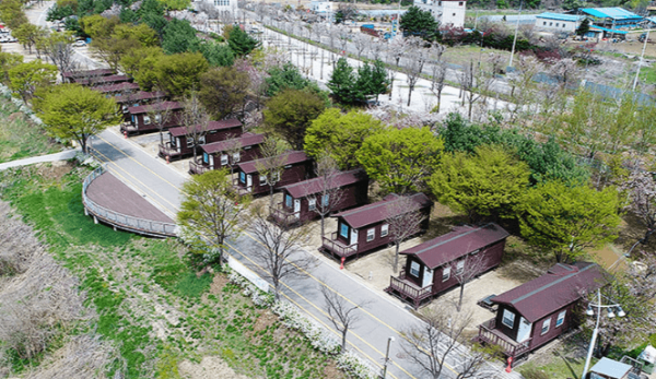 한탄강 오토캠핑장 캐빈하우스 외부 전경