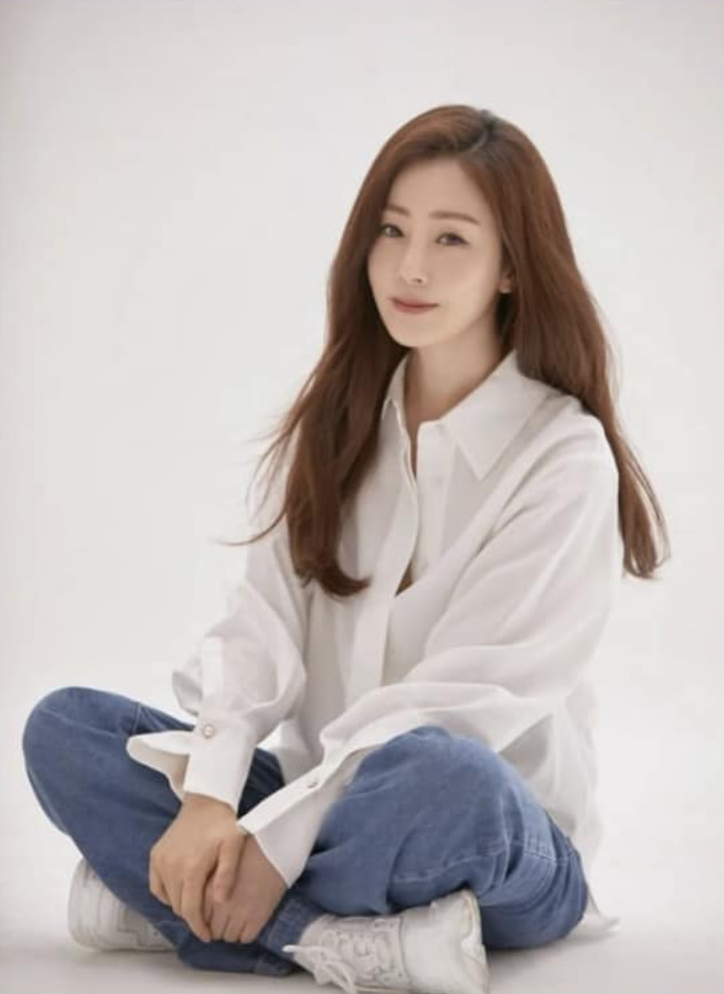 오나라 프로필 화보