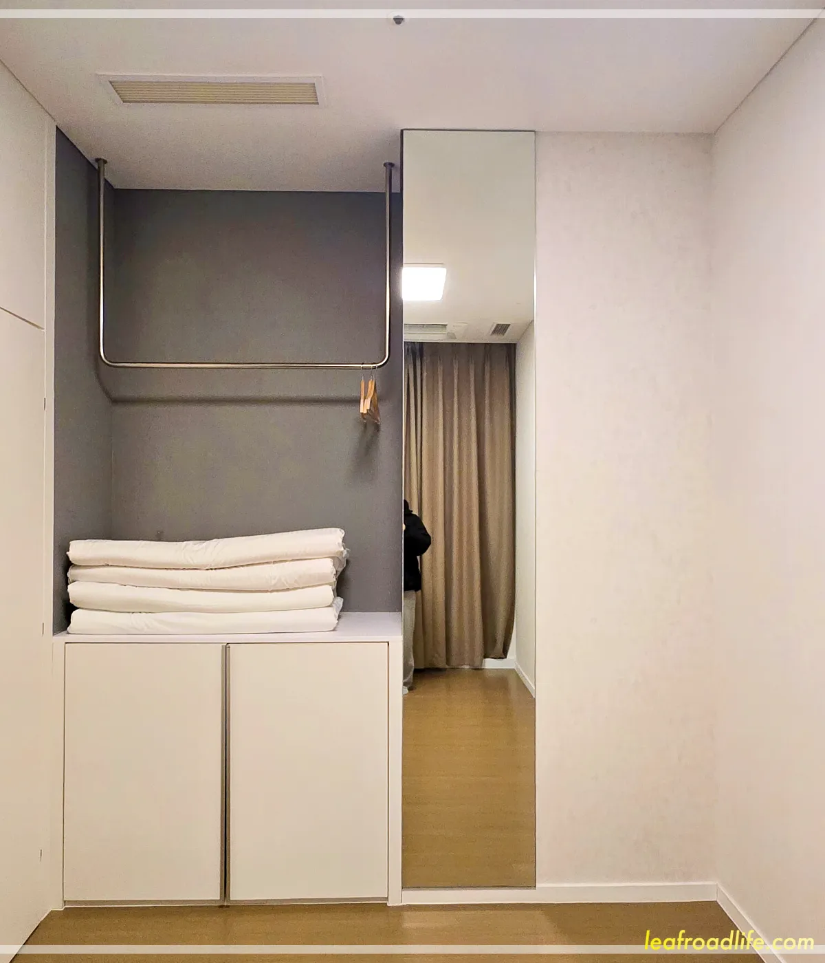 제주-휘닉스-아일랜드-A동-로얄-온돌방-이불장