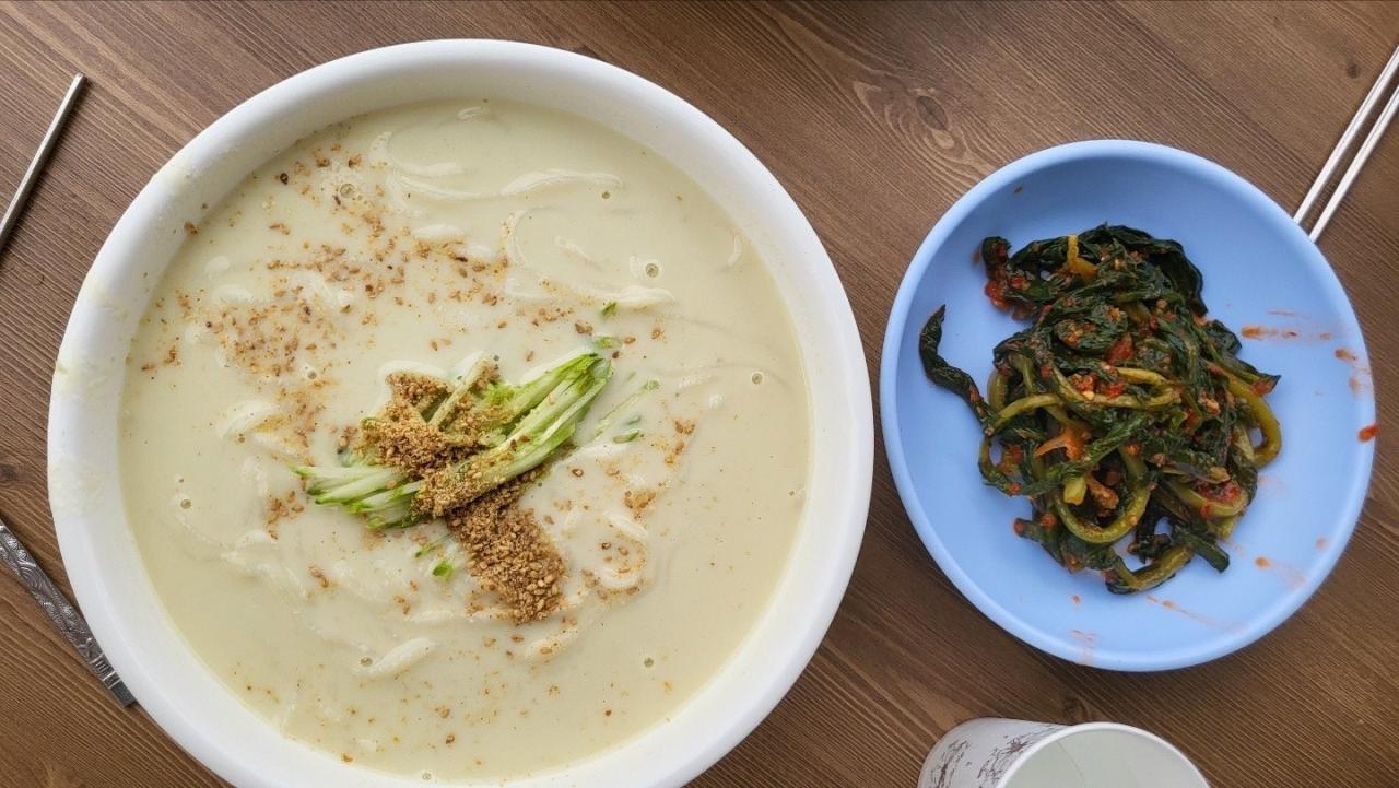 &lsquo;하루 3시간, 150그릇 한정판매&lsquo; 50년 전통의 콩국수 충남 당진 맛집