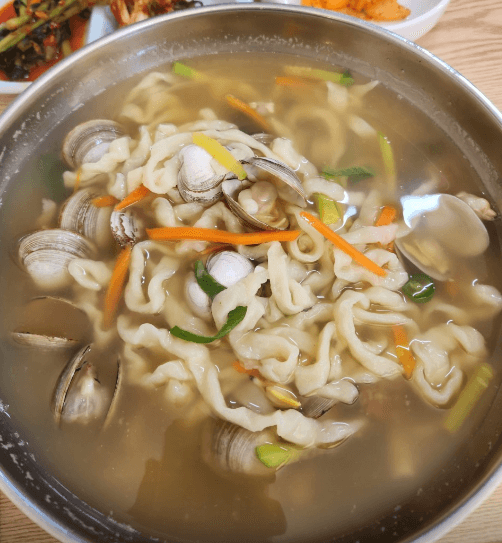 생방송투데이 옛날칼국수 수원 맛집