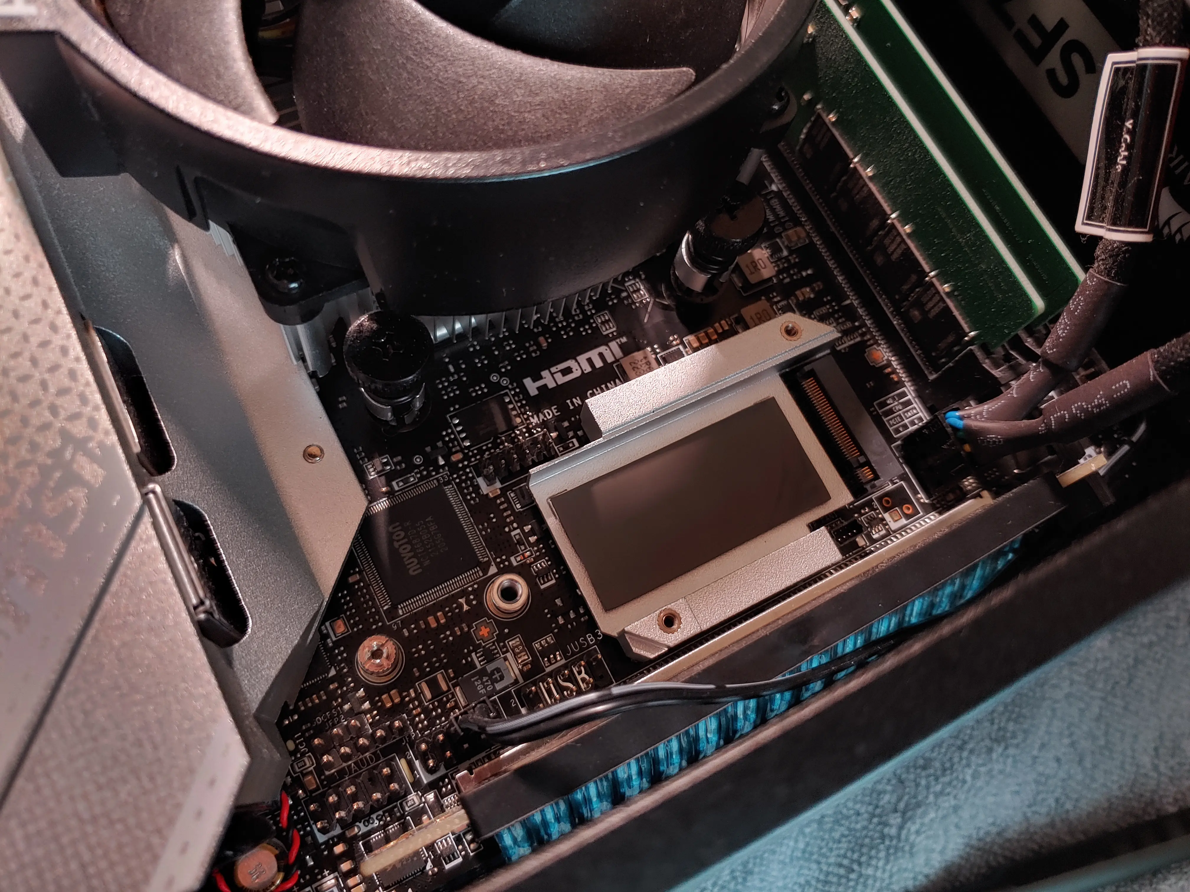 SK 하이닉스 P31 2tb 메인보드 장착