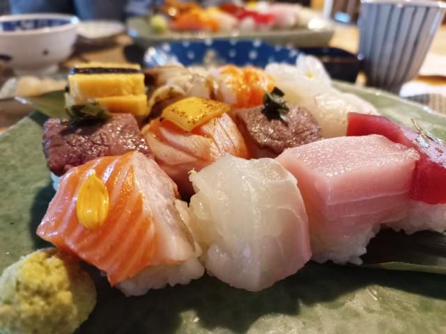 전주 만성지구 솜초밥 15,000원