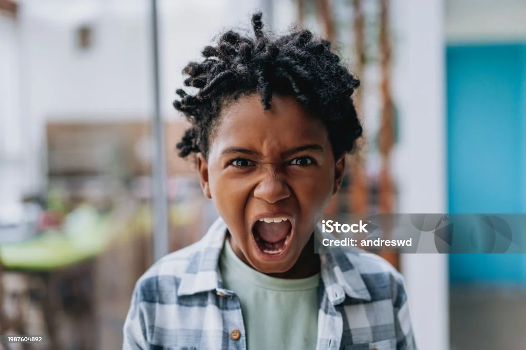 감각통합 훈련을 하는 아이의 모습