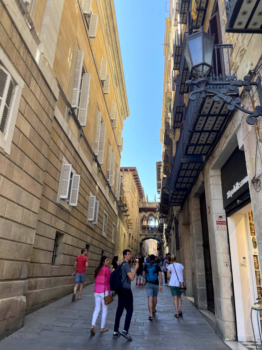 산 하우메 광장 인근 골목길