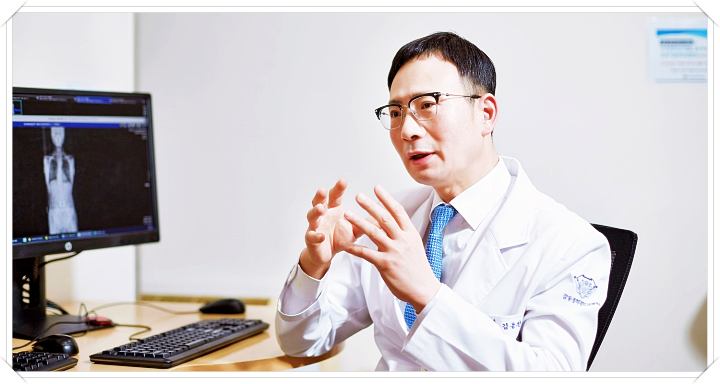 명의-김용찬-교수